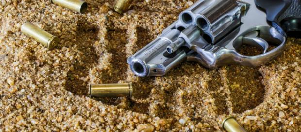 Famiglia di origini albanese uccisa a colpi di pistola Famiglia di origini albanese uccisa a colpi di pistola