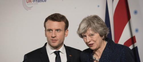 Emmanuel Macron se reúne con Theresa May