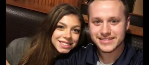 Newlyweds Josiah and Lauren Duggar depicted in the photo. [Image Source: Offline Daily - YouTube]