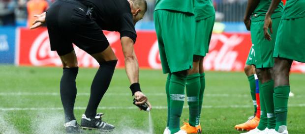 La FIFA contra las cuerdas por el juicio del spray evanescente La FIFA contra las cuerdas por el juicio del spray evanescente