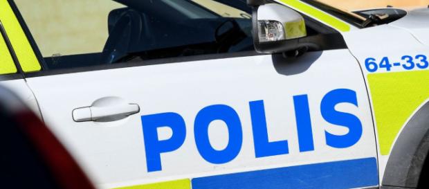 La polizia svedese ha ucciso un 20enne affetto da sindome di Down: impugnava una pistola giocattolo scambiata per un'arma vera. La polizia svedese ha ucciso un 20enne affetto da sindome di Down: impugnava una pistola giocattolo scambiata per un'arma vera.