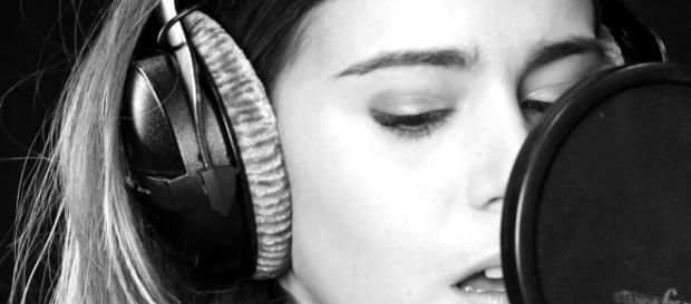 Barbara Opsomer - Super l'amour (Version acoustique) - YouTube - youtube.com Barbara Opsomer - Super l'amour (Version acoustique) - YouTube - youtube.com