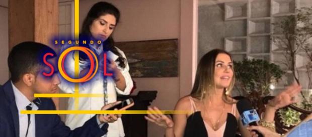 Karola se faz de inocente durante coletiva de imprensa Karola se faz de inocente durante coletiva de imprensa