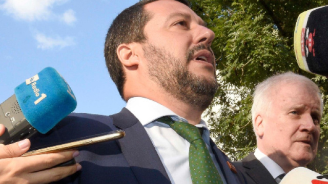 Salvini: "Diciotti? Nessuno scontro, ma tiro dritto. Entro l ... - newsstandhub.com