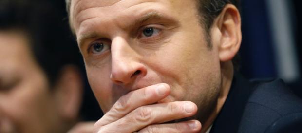 La popularité d'Emmanuel Macron atteint son plus bas niveau, selon les derniers sondages. La popularité d'Emmanuel Macron atteint son plus bas niveau, selon les derniers sondages.