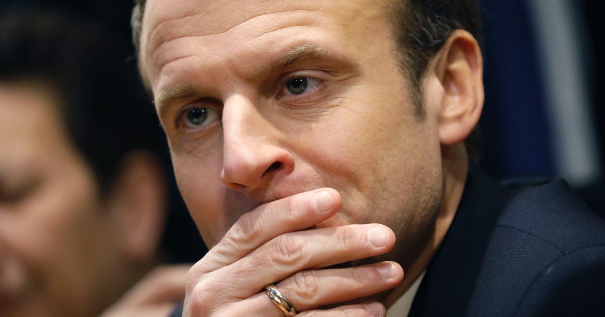 Emmanuel Macron Au Plus Bas Dans Les Sondages