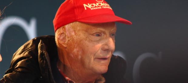 Niki Lauda, migliorano le condizioni dell'ex pilota dopo il trapianto di polmoni Niki Lauda, migliorano le condizioni dell'ex pilota dopo il trapianto di polmoni
