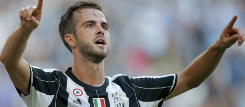 Calciomercato Juventus: Pjanic vuole un ingaggio alla Dybala.