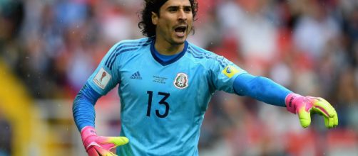 Ochoa - Il Napoli in pressing sul portiere messicano