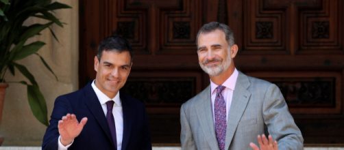 Sánchez celebra con Felipe VI su primer despacho de verano