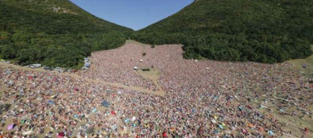 In 70mila ad ascoltare Jovanotti per il concerto pro terremotati In 70mila ad ascoltare Jovanotti per il concerto pro terremotati