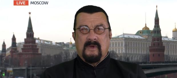 Steven Seagal en vivo desde Moscú Steven Seagal en vivo desde Moscú