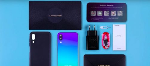 UMIDIGI One/One Pro smartphones and the accompanying accessories. - [UMIDIGI / YouTube screencap]