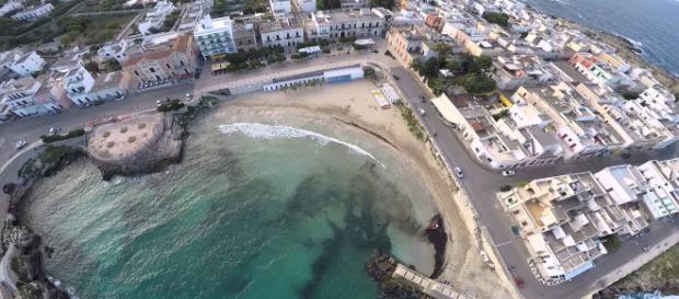 Santa Maria al Bagno: muore turista di 72 anni - youtube. Santa Maria al Bagno: muore turista di 72 anni - youtube.