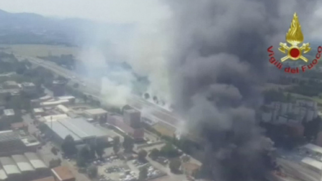 L'explosion d'un camion fait deux morts à Bologne