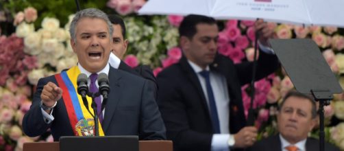 Duque asume presidencia de Colombia