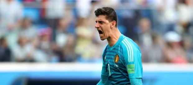Thibaut Courtois es oficialmente nuevo jugador del Real Madrid Thibaut Courtois es oficialmente nuevo jugador del Real Madrid