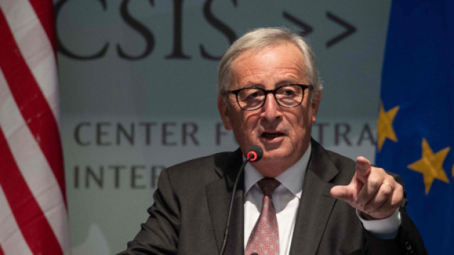 La Commissione Europea propone la fine dell'ora legale