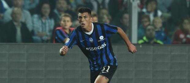 L'esterno Salvatore Molina con la maglia della Dea L'esterno Salvatore Molina con la maglia della Dea