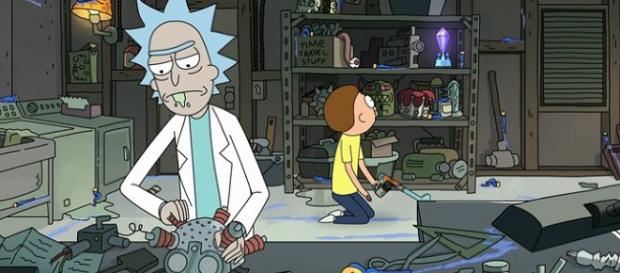 'Rick and Morty' Helmet Fan Theory (Image Credit: | Rick and Morty/Adult Swim screencap) 'Rick and Morty' Helmet Fan Theory (Image Credit: | Rick and Morty/Adult Swim screencap)