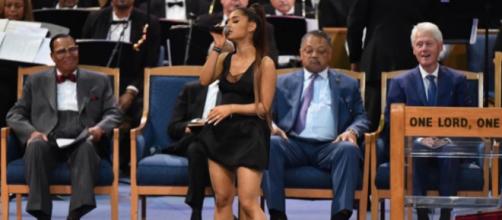 Ariana Grande en imagen durante el funeral