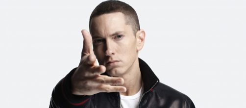 Eminem mecina criptomonedas en su cancion