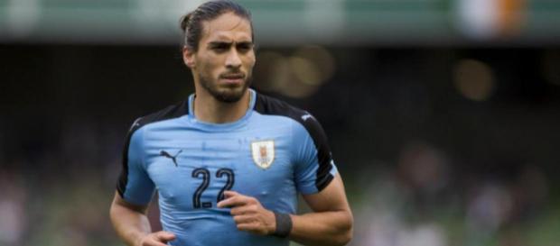 Martin Caceres a été proposé à l'OM, mais les dirigeants phocéens ont recalé le joueur de 31 ans Martin Caceres a été proposé à l'OM, mais les dirigeants phocéens ont recalé le joueur de 31 ans