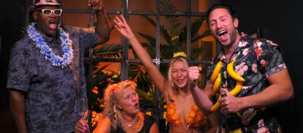 Promi Big Brother: Die Finalisten rechneten nach der Show auf Sixx ab Promi Big Brother: Die Finalisten rechneten nach der Show auf Sixx ab