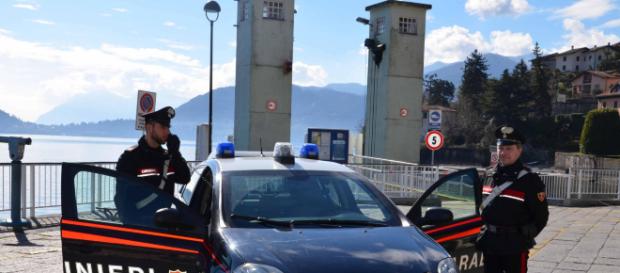 Stupro di gruppo su minorenni : arrestati tre giovani, un quarto uomo in fuga Stupro di gruppo su minorenni : arrestati tre giovani, un quarto uomo in fuga