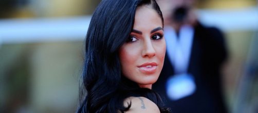 Gossip, Giulia De Lellis fa un'altra gaffe: scambia Ed Sheeran con un attore di Harry Potter.