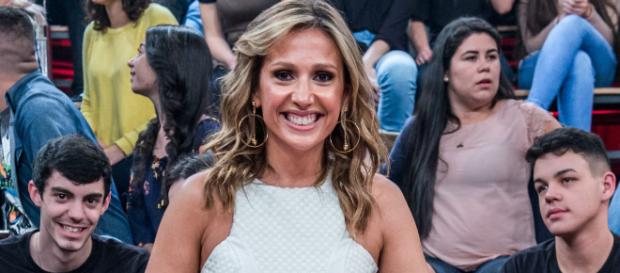 Apresentadora usa nome em homenagem a avó Apresentadora usa nome em homenagem a avó