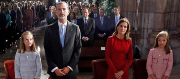 Los reyes Felipe VI y Letizia y sus hijas Los reyes Felipe VI y Letizia y sus hijas
