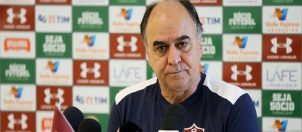 Marcelo Oliveira acredita em G-6 para o Fluminense e critica estado do gramado do Maracanã (Foto: Uol Esporte) Marcelo Oliveira acredita em G-6 para o Fluminense e critica estado do gramado do Maracanã (Foto: Uol Esporte)