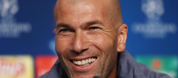 ZinedineZidane podría volver a los banquillos próximamente ZinedineZidane podría volver a los banquillos próximamente