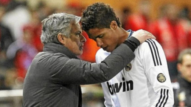 Real Madrid : Varane n&eacute;gocierait avec Mourinho