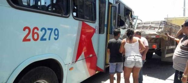 Acidente em Fortaleza: mãe tem pressentimento e salva filho Acidente em Fortaleza: mãe tem pressentimento e salva filho