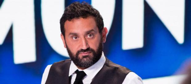 Cyril Hanouna énervé par TF1 pète un plomb en direct dans TPMP. Cyril Hanouna énervé par TF1 pète un plomb en direct dans TPMP.