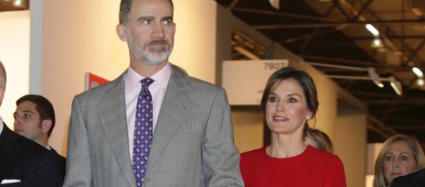 La Reina Letizia crea polémica por no haberse santiguado en la Basílica de Covadonga- bekia.es La Reina Letizia crea polémica por no haberse santiguado en la Basílica de Covadonga- bekia.es