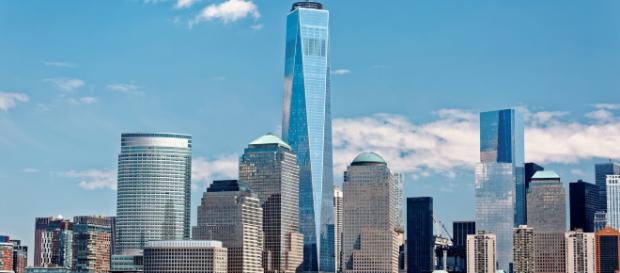 New York: dopo 17 anni riapre la fermata del World Trade Center (in foto il grattacielo One World Trade Center) New York: dopo 17 anni riapre la fermata del World Trade Center (in foto il grattacielo One World Trade Center)