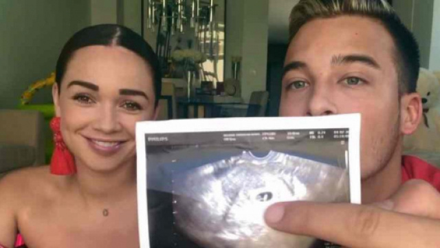 Jazz (La Bataille des Couples) est enceinte d'un garçon.