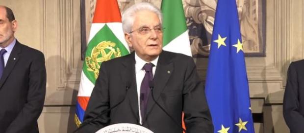 Il presidente della Repubblica Mattarella bacchetta Salvini (Ph. Youtube) Il presidente della Repubblica Mattarella bacchetta Salvini (Ph. Youtube)
