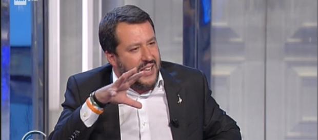Pensioni, Salvini dichiara: 'Ho chiesto la pensione anticipata dai 62 anni' Pensioni, Salvini dichiara: 'Ho chiesto la pensione anticipata dai 62 anni'