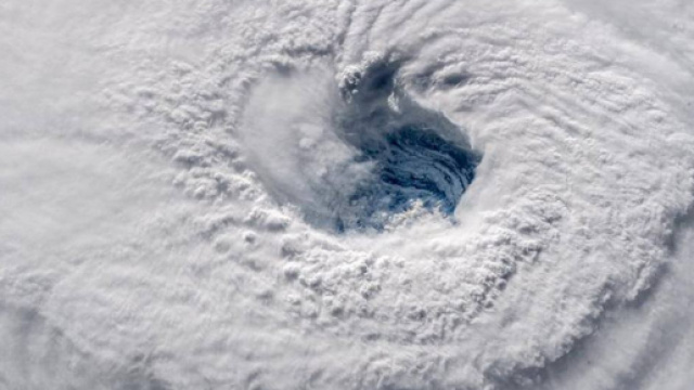 L'occhio dell'uragano Florence dalla stazione spaziale