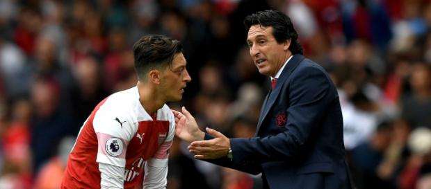 Arsenal: Unai Emery rubbishes Mesut Ozil rift talk | Super Supporter - supersupporter.co.uk Arsenal: Unai Emery rubbishes Mesut Ozil rift talk | Super Supporter - supersupporter.co.uk