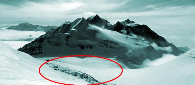 Descubren extrañas estructuras tras derretimiento del hielo en la Antártida Descubren extrañas estructuras tras derretimiento del hielo en la Antártida