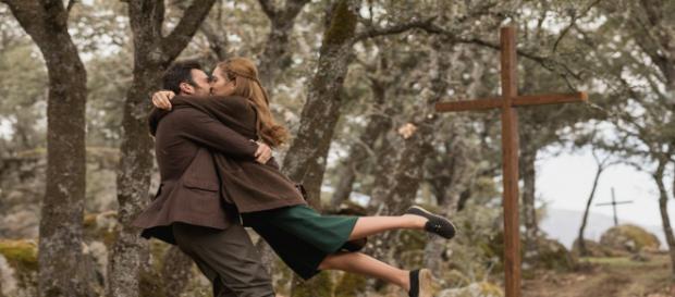Il Segreto: Julieta e Saul fanno l'amore Il Segreto: Julieta e Saul fanno l'amore