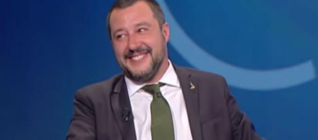 La Lega di Matteo Salvini pensa a quota 100 con 60 anni entro il 2021 La Lega di Matteo Salvini pensa a quota 100 con 60 anni entro il 2021