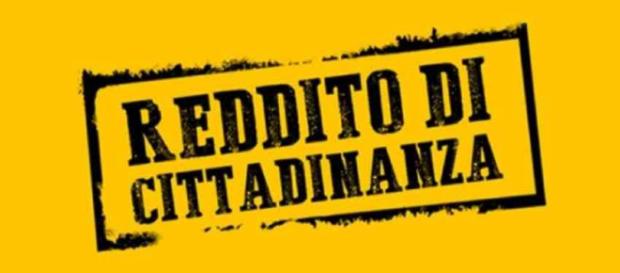 Nuova mozione sul reddito di cittadinanza da 780 euro al mese Nuova mozione sul reddito di cittadinanza da 780 euro al mese