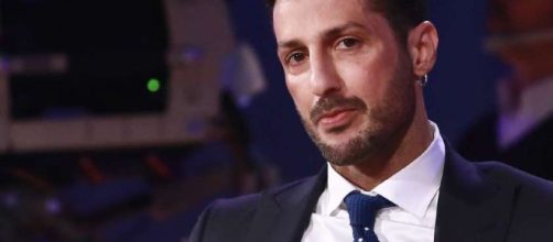 Fabrizio Corona coinvolto in una rissa in un locale milanese.