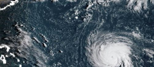 L'ouragan Florence vu du ciel a atteint les côtes américaines
